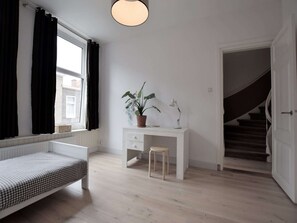 5 Schlafzimmer, WLAN