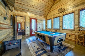 غرفة الألعاب