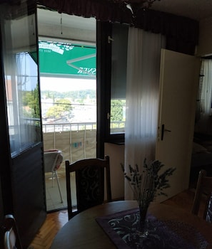 In-room dining