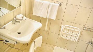 Shower, free toiletries, hair dryer, towels