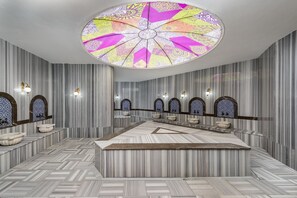 3 salas de tratamiento y masajes 