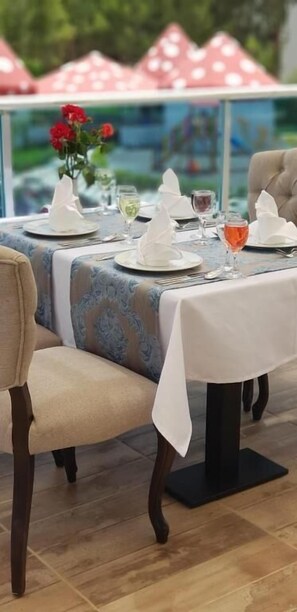 Desayuno buffet incluido todos los días