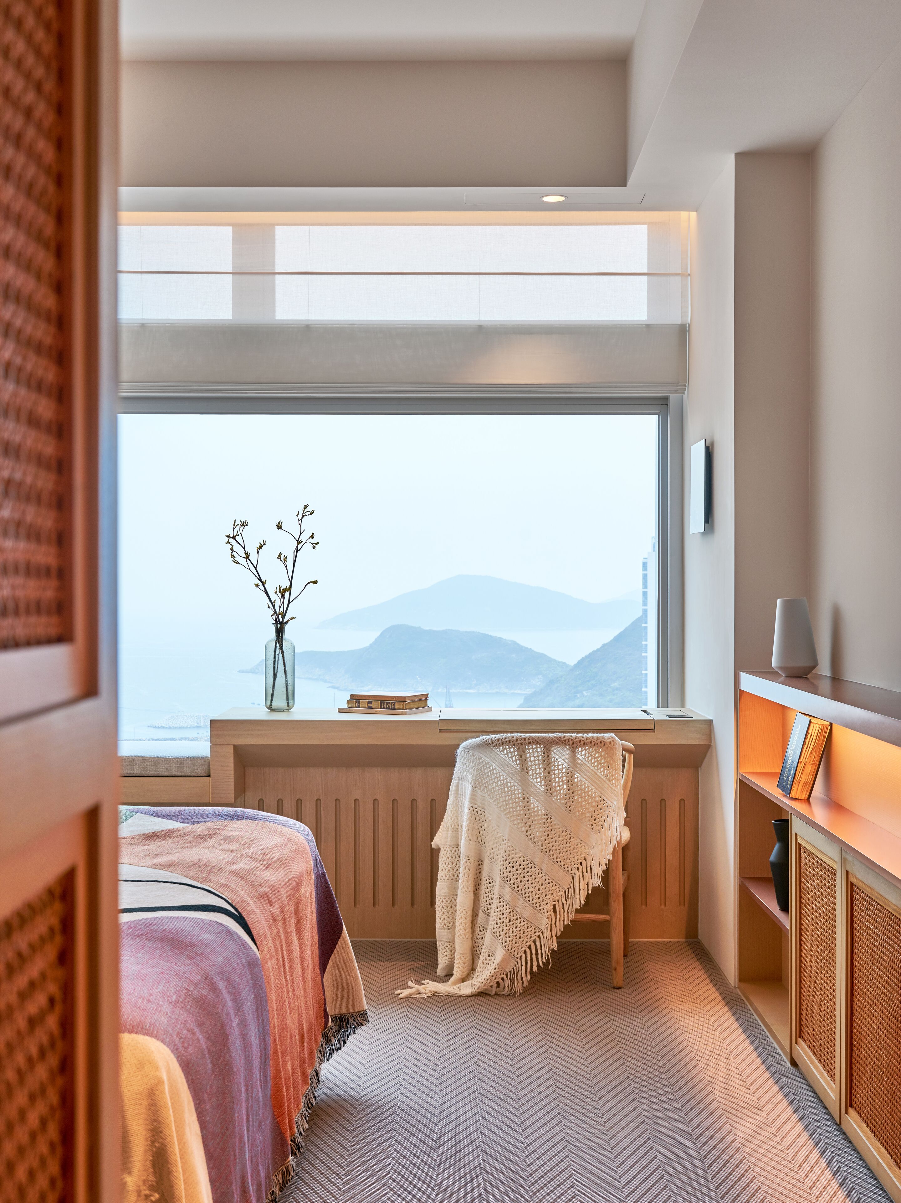 sea signature twin | 1 bedroom, down duvets, minibar, in-room safe