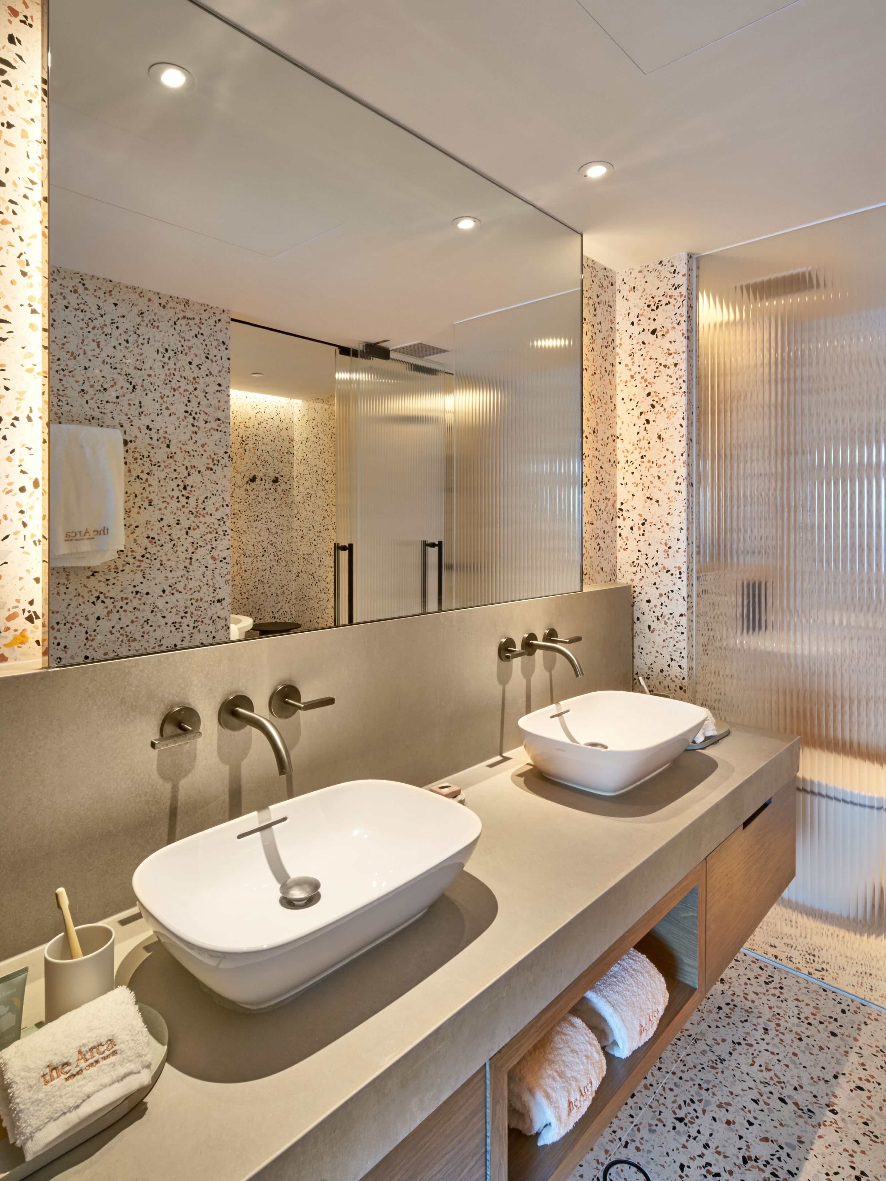 sea suite | bathroom | free toiletries, hair dryer, bathrobes, slippers