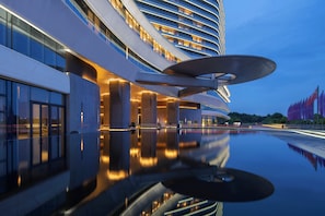Exterior - Guangzhou Xanadu Hotel, Vignette Collection by IHG (Guangzhou)