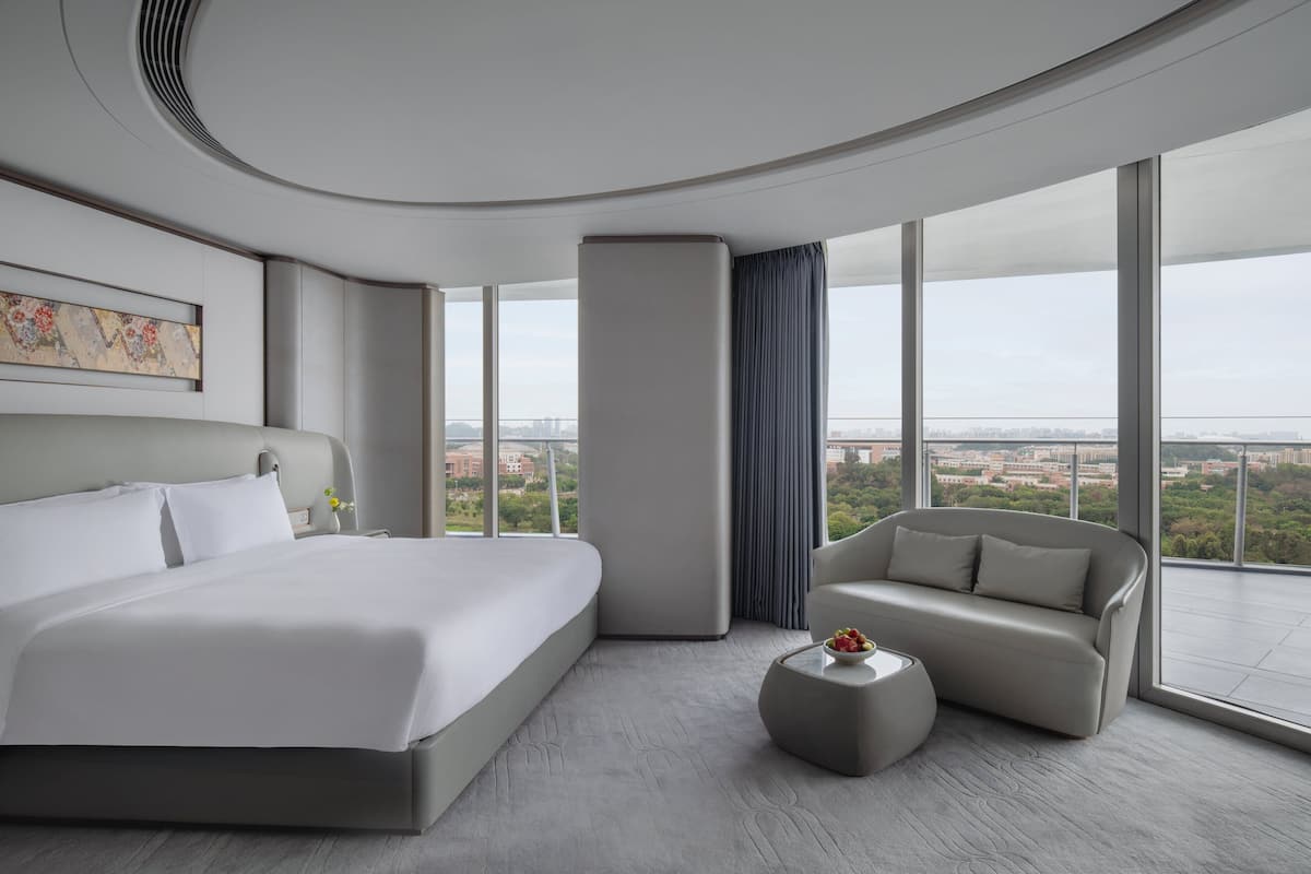 1 Schlafzimmer, hochwertige Bettwaren, Daunenbettdecken