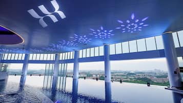 Piscine couverte