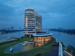BBQ/picnic Area - Guangzhou Xanadu Hotel, Vignette Collection by IHG (Guangzhou)