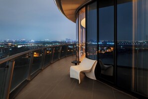 Ropa de cama de alta calidad, cubrecamas y artículos del minibar gratis 