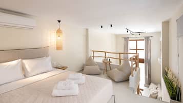 1 habitación, sistema de insonorización y tabla de planchar con plancha