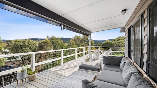 Moggs Magic, Moggs Creek