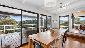 Dining - Moggs Magic, Moggs Creek (Moggs Creek)