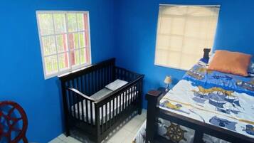 3 bedrooms, WiFi, bed sheets, wheelchair access