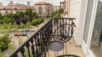 Design Room | Balcony