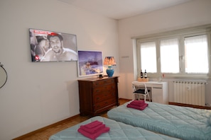 Shared Dormitory, 1 Bedroom, Accessible, Smoking | Room amenity - Room-welcome to our Establishment We wil (Rome)