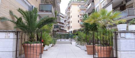 Fachada de la propiedad