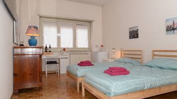 Shared Dormitory, 1 Bedroom, Accessible, Smoking