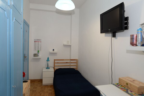 1 bedroom - Room-single Room in Cozy and Comfortable (Rome)