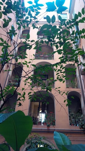 Exterior - White Vatican - Single Room Standard - via Famagosta 45 (Rome)