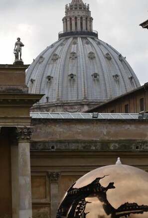 Exterior - White Vatican - Single Room Standard - via Famagosta 45 (Rome)