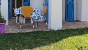 Balcony - Solivariu Village Affittacamere - King Room With Garden View 1 (Piscinas)