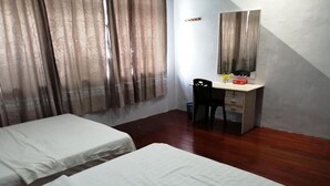 1 bedroom - Standard Double Room With Ac in Kuching (Kuching)
