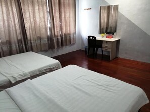 1 bedroom - Standard Double Room With Ac in Kuching (Kuching)