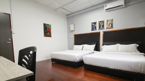 1 bedroom - Comfortable Family Room for 4 People in Kuching With Ac - Amida Point Services (Kuching)