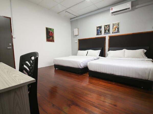 1 bedroom - Comfortable Family Room for 4 People in Kuching With Ac - Amida Point Services (Kuching)