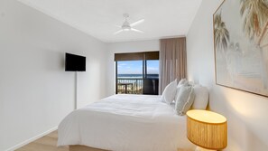 3 bedrooms, Internet, bed sheets - Pacific Breeze 3 - Absolute Beachfront Luxury - All Linen Provided - Min. 2 night stays! (Palm Beach)