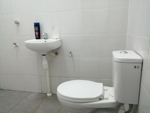 Bathroom - Single Room With Ac, Central Accomodation (Kuching)