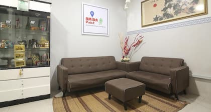 Single Room With Ac, Central Accomodation