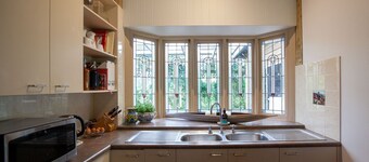 Bermagui ''Wollybutts'' Jewel on the Lake  