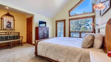 Townhome, Multiple Beds, Fireplace, Mountain View (Pine Creek Retreat) | 3 bedrooms, individually decorated, individually furnished, free WiFi