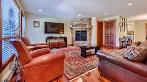 Unclassified image, 5 of 18, button - Family Friendly Retreat Short Walk to Lifts & Town (Breckenridge)