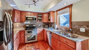 Unclassified image, 3 of 18, button - Family Friendly Retreat Short Walk to Lifts & Town (Breckenridge)