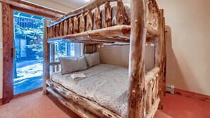 Unclassified image, 4 of 18, button - Family Friendly Retreat Short Walk to Lifts & Town (Breckenridge)