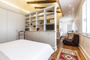 1 chambre, fer et planche à repasser, Wi-Fi gratuit, draps fournis