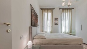2 habitaciones, tabla de planchar con plancha y wifi gratis 