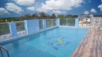 Rooftop pool