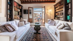 Living area - Distinctive Penthouse with Elevator Terrace and View (Venecia)