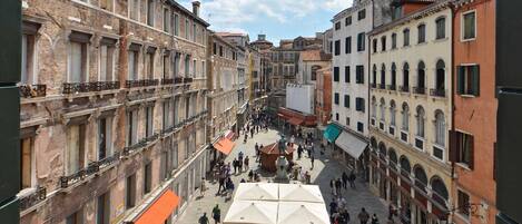 Overnatningsstedets område