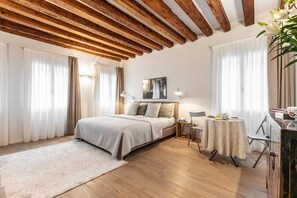 4 Schlafzimmer, Bügeleisen/Bügelbrett, kostenloses WLAN, Bettwäsche