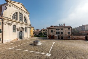 Esterni