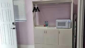 1 bedroom, iron/ironing board, Internet, bed sheets