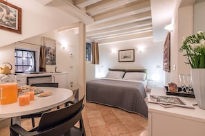 2 camere, ferro/asse da stiro, Wi-Fi gratuito, lenzuola