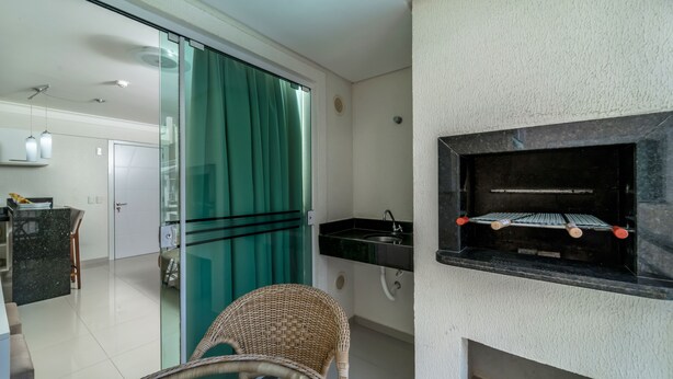 1 habitación, tabla de planchar con plancha y wifi gratis 