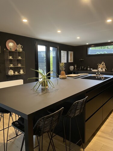 Belle maison contemporaine avec piscine en plein coeur du Mans