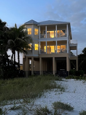 Exterior - White Sugar Sands (Fort Myers Beach)