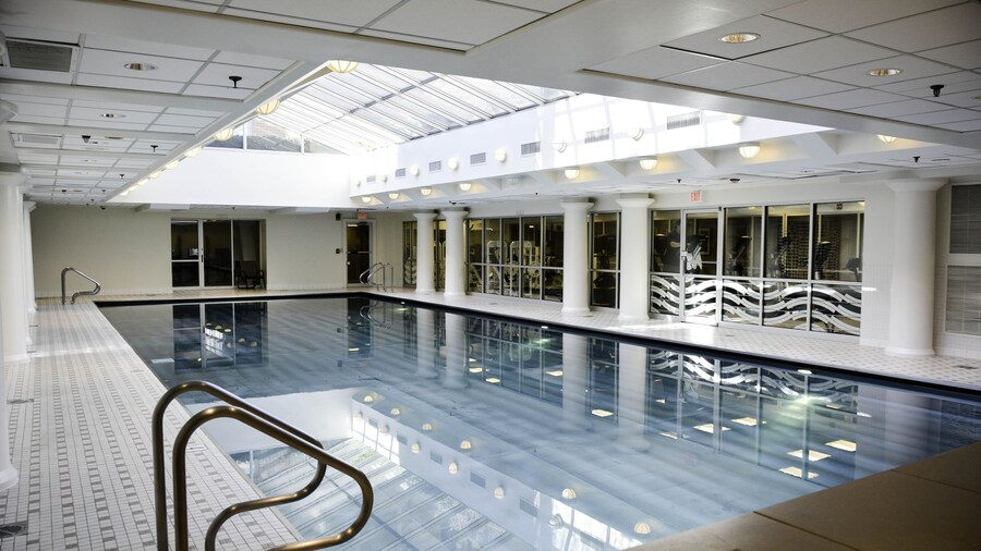 2 Bedroom Fully Furnished Apartment in Downtown Washington 2 Apts by RedAwning